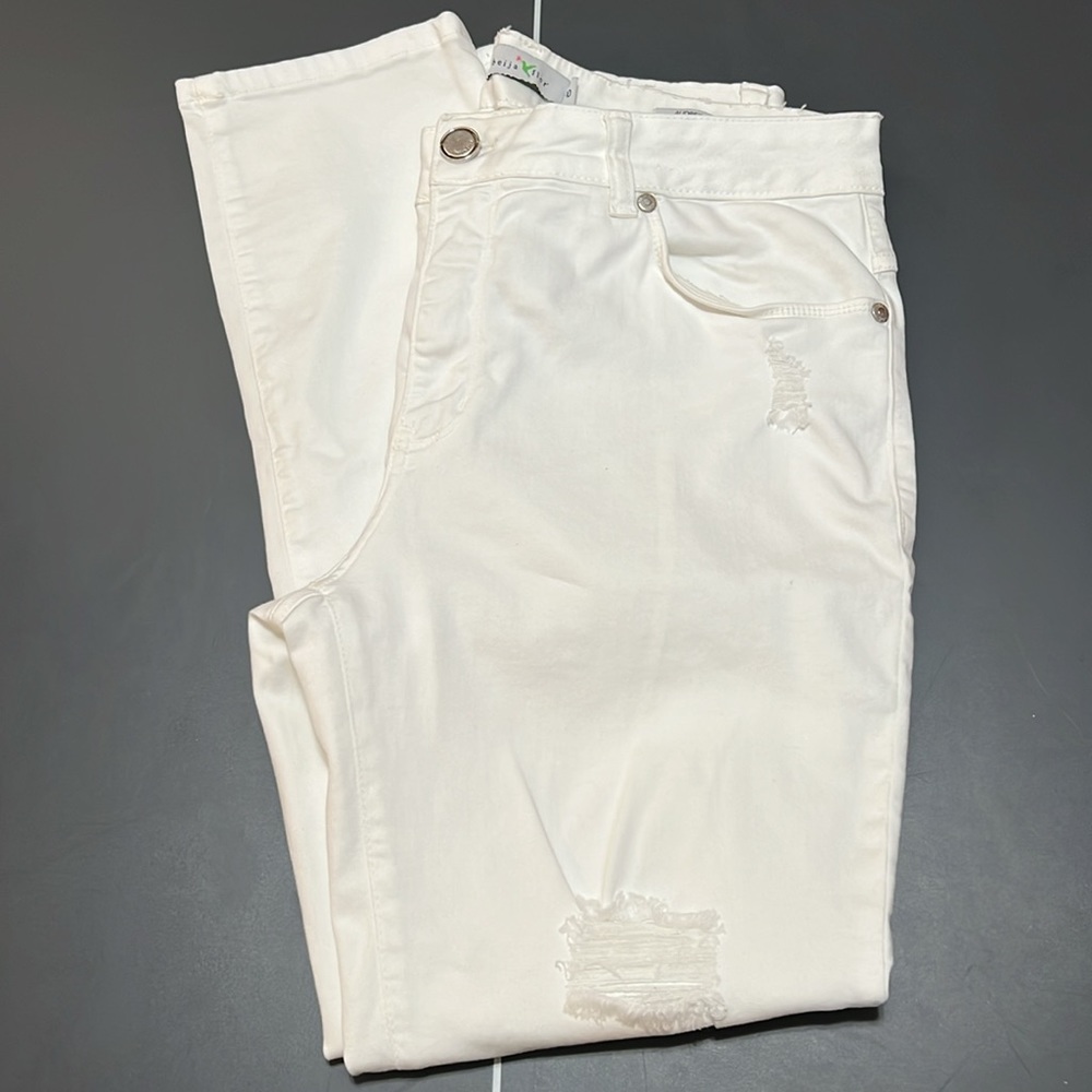 EUC Beija Flor White Audrey Ankle high waist Slight distressed patches